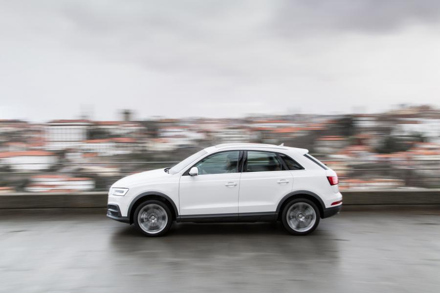  Audi Q3 2.0 TDI Quattro (8U) 2015 года  (WW) (фото 14 из 30)